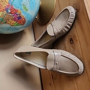 SAS Tripad size 10,5 San Antonio Shoes slip on loafers